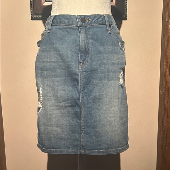 JustFab Dresses & Skirts - JustFab Distressed Blue Denim Pencil Skirt size 30 (10)
